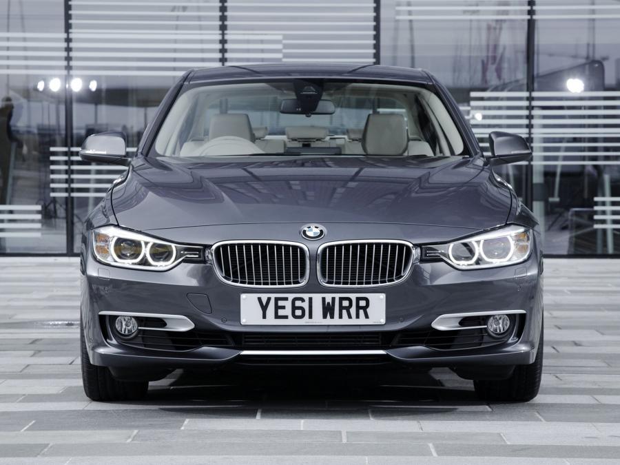  BMW 328i Sedan Modern Line 2012 года  (UK) (фото 9 из 11)